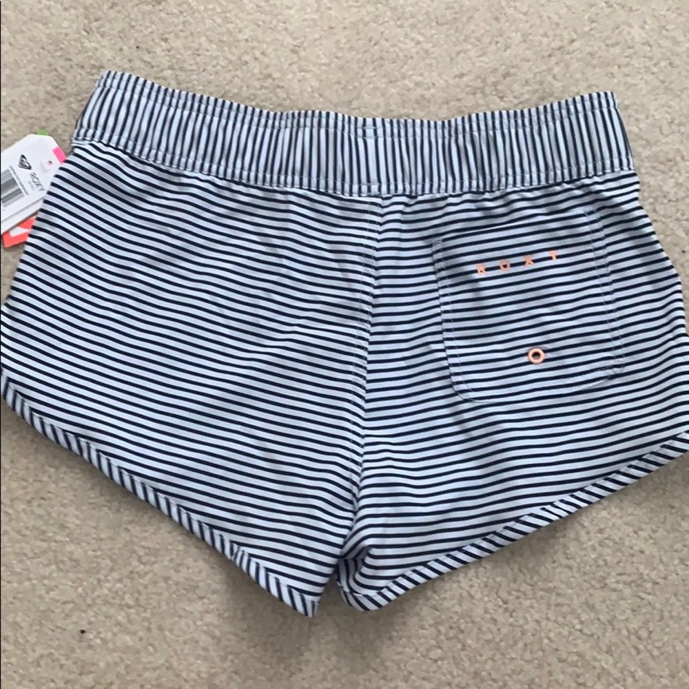 ROXY SHORTS - Picture 3 of 5